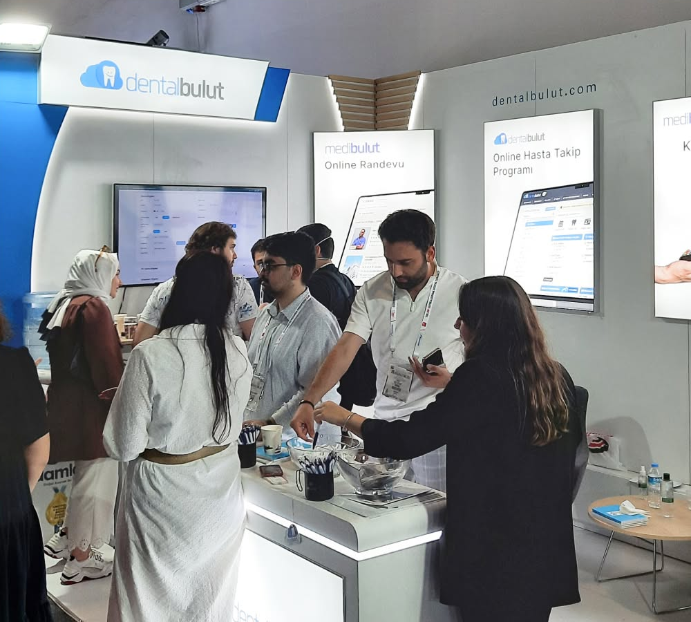 Dentalbulut fuar standından bir kare