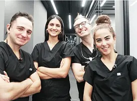 Dr. Dt. E*** E***