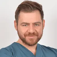 Dr. Dt. S*** R***